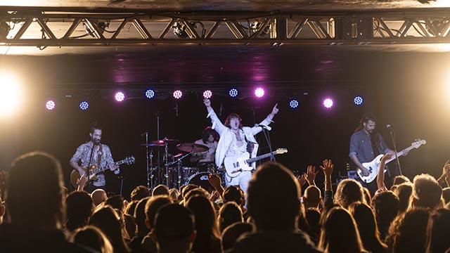 Barns Courtney event information