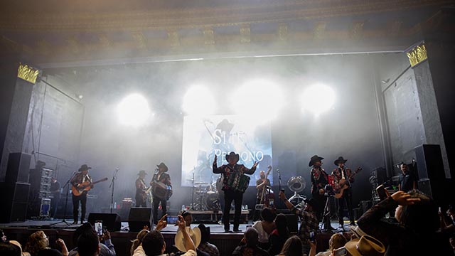 Los Huracanes Del Norte & Banda Los Recoditos event information