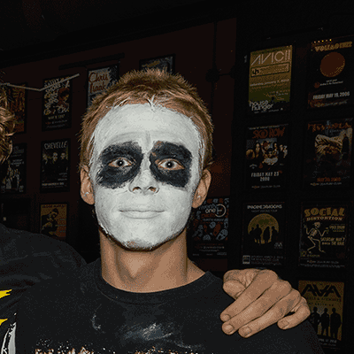 Fans concert photo 1 - October 25, 2026
